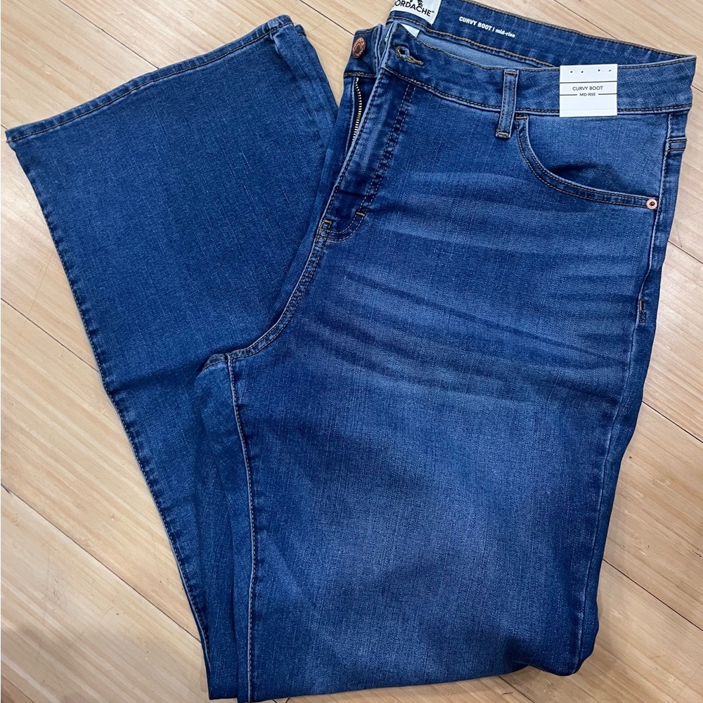 NWT Jordache curvy boot cut mid rise size 20